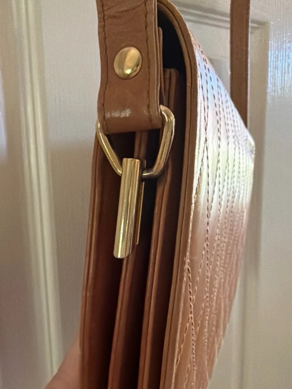 Quilted Tan Crossbody Shoulder Bag - Classic Women's Purse